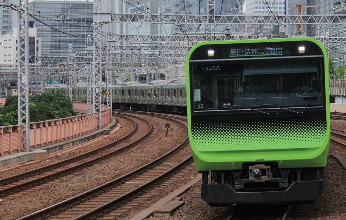 The JR Yamanote train by Abezori2525 - Own work, CC BY-SA 4.0